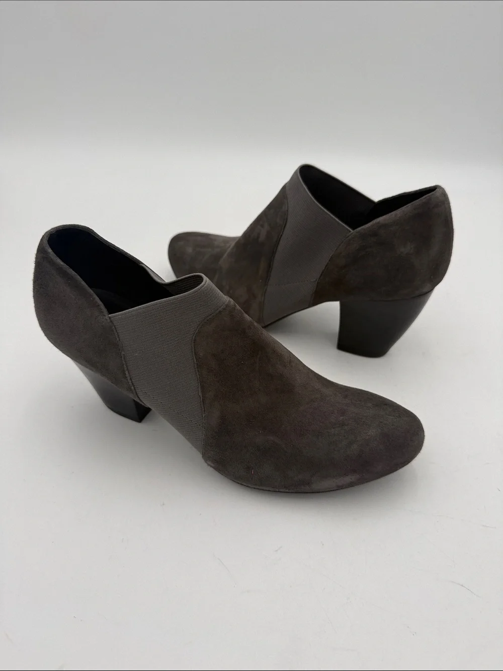 Vaneli Women’s Suede Ankle Booties Dark Gray women 9M casual office fall winter
